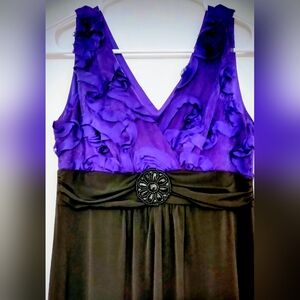 Elegant Purple & Black Evening Dress with Black Medallion,Enfocus Studio, Size 6